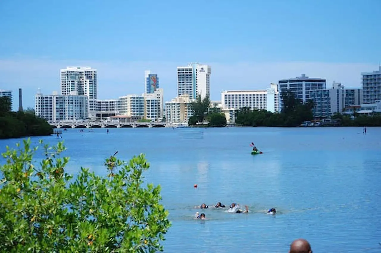 Prime Location At Condado Beach 2Br 1 Ba - Apt 3 San Juan 0*,  Puerto Rico