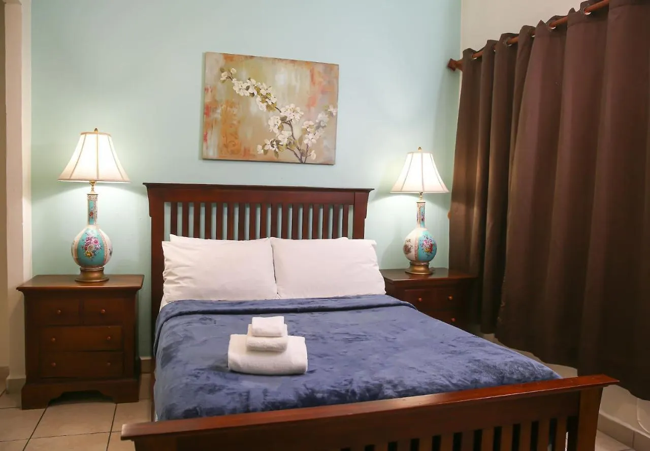 Prime Location At Condado Beach 2Br 1 Ba - Apt 3 San Juan